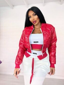 Stylova damska metalicka cervena bombera na zips NOVA