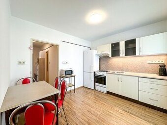 Prenájom | 2-izbový byt po rekonštrukcii s balkónom, Martin