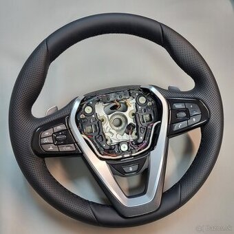 Prečalunenie a oprava volantov