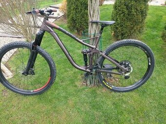 predám horský bicyke cross dt swiss zn. Stay true