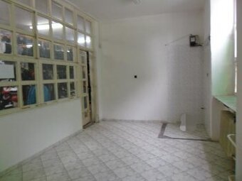 Na prenájom obchodný priestor