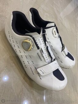 Cestné tretry Shimano