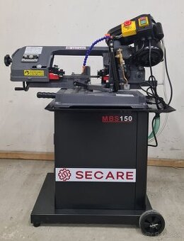 Pásová pila na kov s chladením