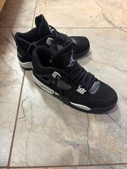 Nike air jordan 4 retro white tunder