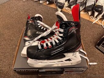 BRUSLE BAUER VAPOR X600  vel. 37,5/4 EE