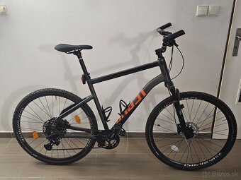 Ghost Square Cross 2022