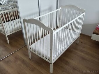 Detska postielka s matracom