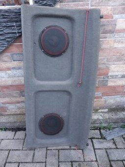 Predám zadné plato s reprakmi na škoda Felícia rok 97-2001