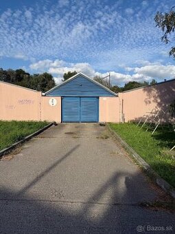 Garáž