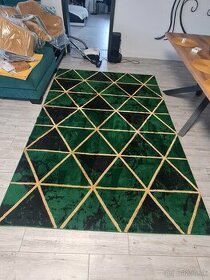 Smaragdový koberec - 1