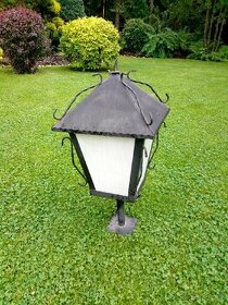 Záhradná lampa
