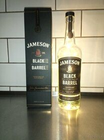 Lampa z fľaše írskej whiskey Jameson Black Barrel