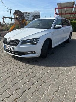 Skoda Superb combi 2.0 tdi L&K