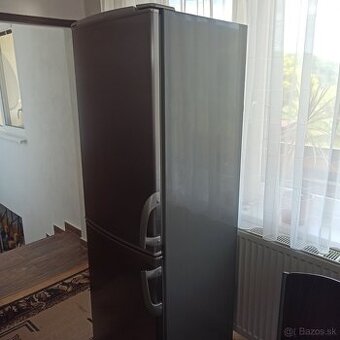 Predám chladničku s mrazničkou značky Gorenje RK 4256E.