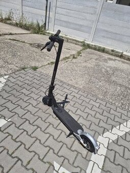 Xiaomi Mi Electric Scooter Pro 2 Mercedes F1 Team Edition