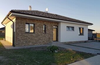 Na predaj novostavba 4 izboveho rod. domu v Borčiciach