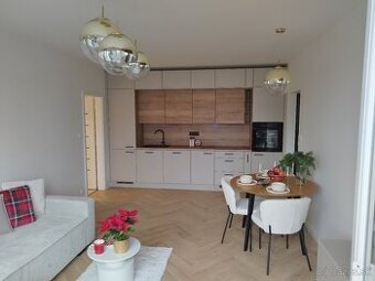 Kompletne zrekonštruovaný byt RUŽINOV ŠTRKOVEC - 1