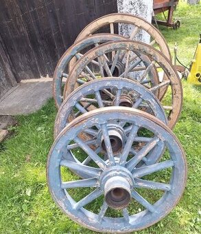 Drevené kolesá a vozy