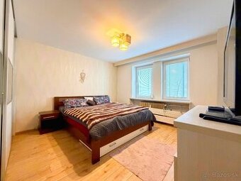 Na prenájom:2-izbový byt v centre Martina – Štúrovo námestie