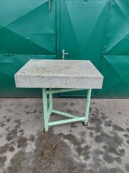 Kameninová rýsovací deska