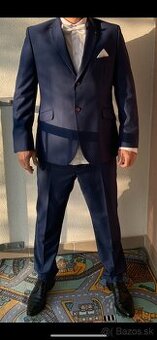 Tmavomodry oblek L