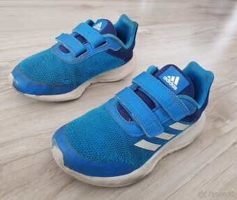 Detské tenisky adidas v. 32