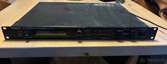 Roland JV 880 synthetizer