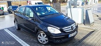 Predám Mercedes Benz b200