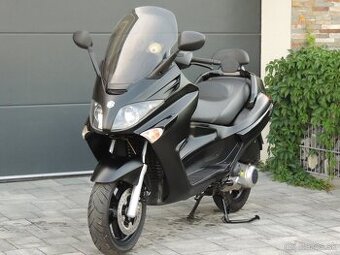 PIAGGIO X EVO 125 2015 20 tis.km