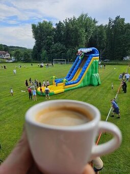 Prenajmem smikalku skakaci hrad