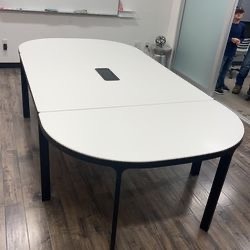Predám kancelársky stôl 280 x 140 biely