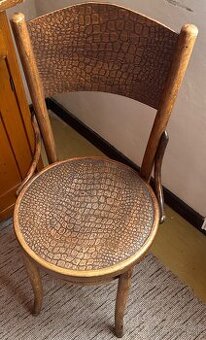 Predám 2 ks vintage stoličiek RIKA – ohýbaný nábytok