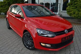 VW POLO 1.4 benzín, r. 2010, NAVI, CÚVACÍ SENZOR, TEMPOMAT