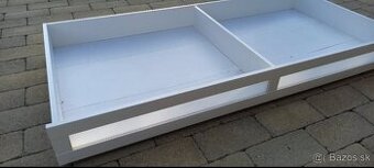 Suflik pod postel