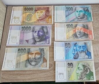 kompletná sada bimileniovych ak bankoviek