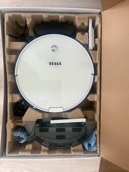 Robotický vysávač TESLA Robostar T60
