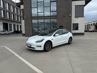 Tesla Model 3 RWD 2023