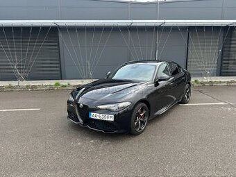 Alfa Romeo Giulia 2.0 GME Veloce Ti AWD AT