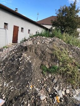 Darujem hlinu