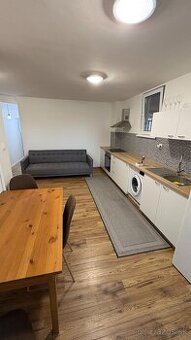 Prenájom 3 izb.apartmán z predzáhradkou BA II Závodná ul