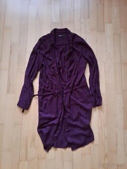 vinove košelove šaty