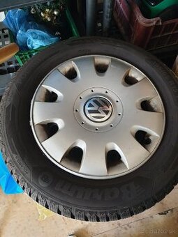 Predam plechace na golf aj s puklicami.