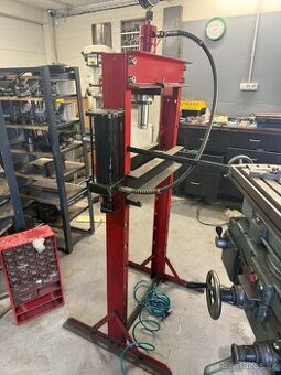 Hydraulický lis 20 tun – profesionální dílenský stroj