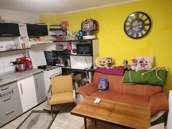 3 izbový rodinný dom 124 m2 pozemok 691 m2 v obci Šintava - 1