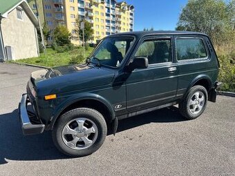 LADA Niva len 9,700km
