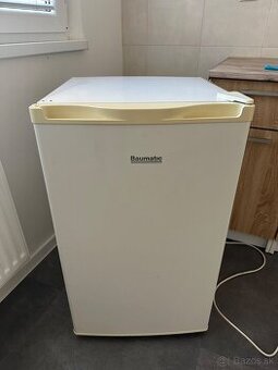 Predám malú chladničku