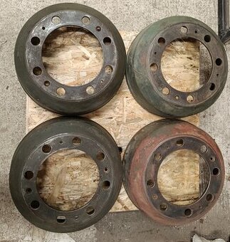 Predám brzdové bubny z V3S