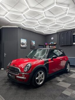 Mini Cooper 1.6 benzín AUTOMAT