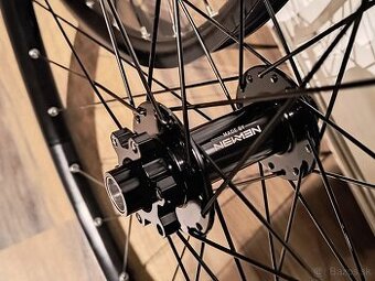 Kolesá 29 Cube / Newmen