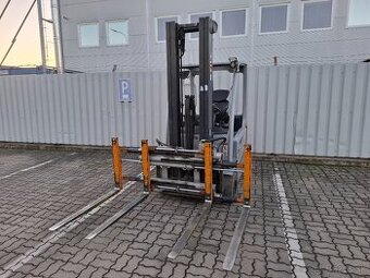 Dvojité nadstaviteľné vidlice + bočný posuv